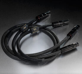 Esprit Celesta. Interkonekt audio XLR (2x2,4m).