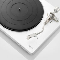Denon DP-450USB (biały). Gramofon półautomatyczny z koderem mp3. - 3