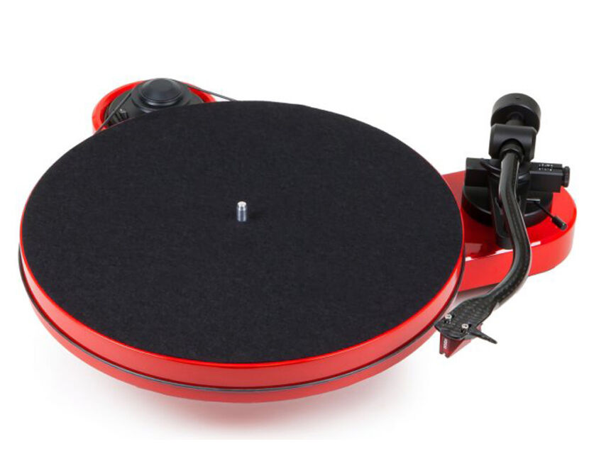 Pro-Ject RPM 1 Carbon (czerwony). Gramofon manualny.