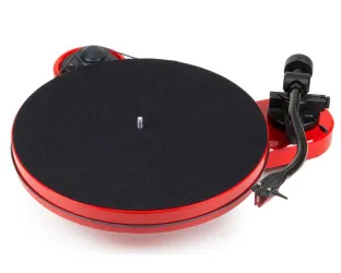 Pro-Ject RPM 1 Carbon (czerwony). Gramofon manualny.