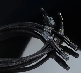 Esprit Lumina. Interkonekt audio XLR (2x1,2m).