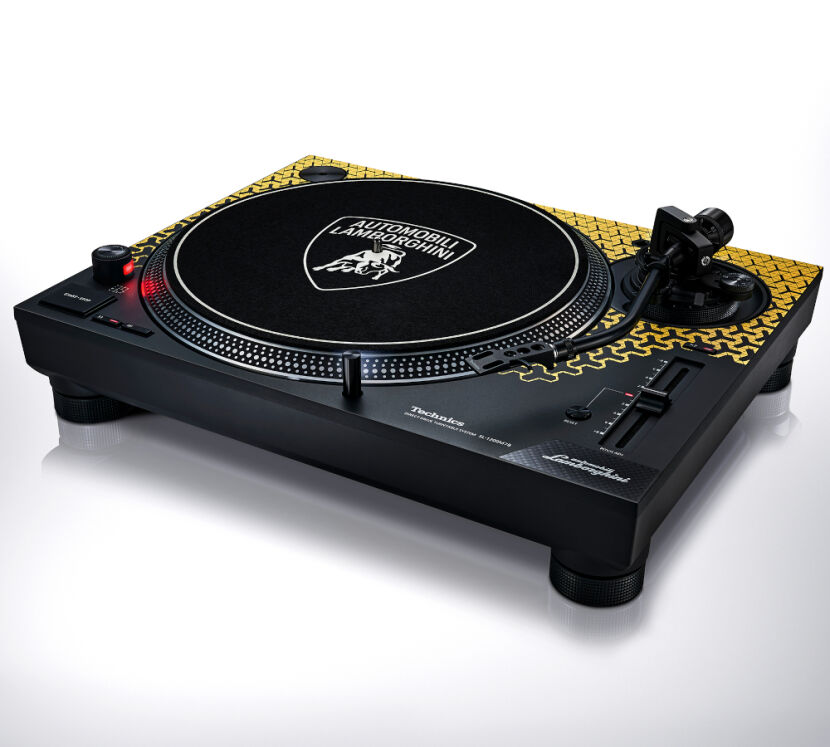 Technics SL-1200M7B (żołty). Gramofon z napędem bezpośrednim.