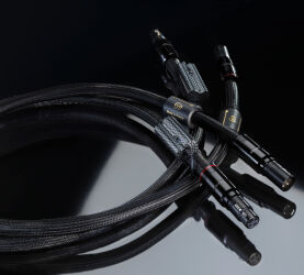 Esprit Lumina. Interkonekt audio XLR (2x1,8m).