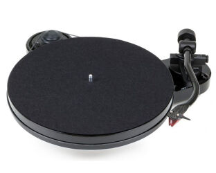 Pro-Ject RPM 1 Carbon (czarny). Gramofon analogowy.