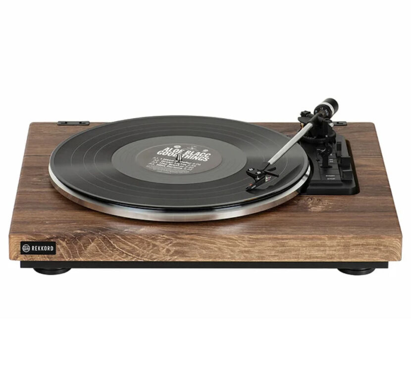 Rekkord Audio F300 (stirling oak). Gramofon automatyczny.