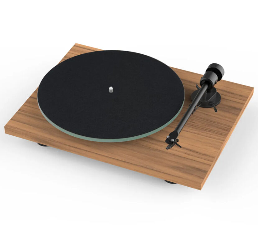 Pro-Ject T1 EVO Phono (orzech). Gramofon manualny.