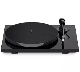 Pro-Ject E1 Phono (czarny). Gramofon manualny.