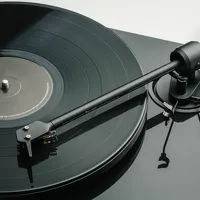 Pro-Ject E1.2 (czarny). Gramofon manualny. - 3
