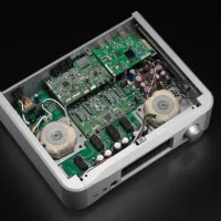 Esoteric N-05XE (srebrny). Przedwzmacniacz sieciowy / DAC. - 4