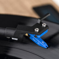 Pro-Ject Juke Box S2 (eucalyptus). Gramofon typu 